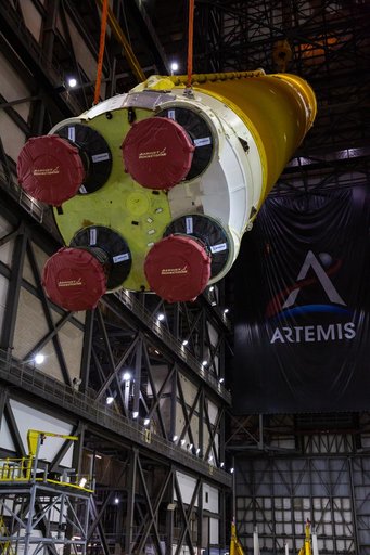 Artemis I SLS Core Stage Prep for Lift/Mate