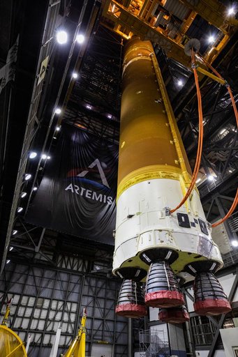 Artemis I SLS Core Stage Prep for Lift/Mate
