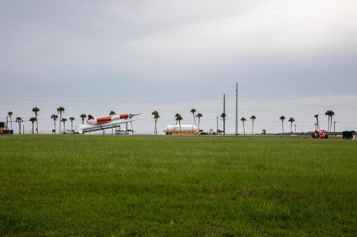Atlas V Booster Arrival for CFT