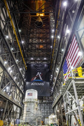 Artemis I SLS LVSA Lift and Mate