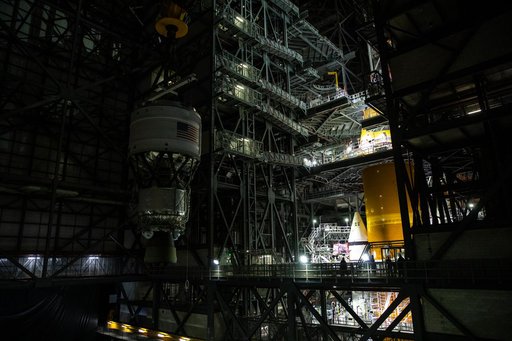 Artemis I SLS ICPS Lift and Mate