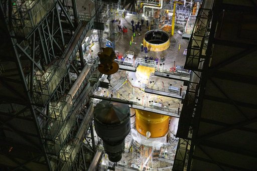 Artemis I SLS ICPS Lift and Mate