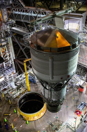 Artemis I SLS ICPS Lift and Mate