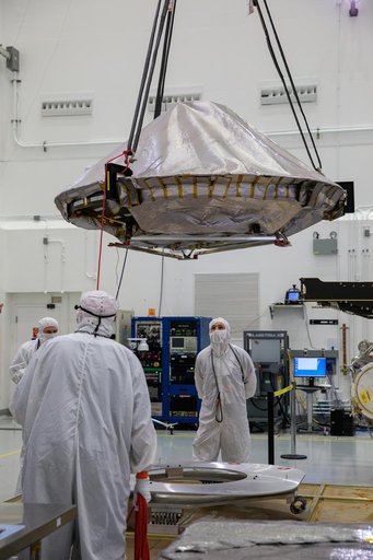 Lucy Spacecraft High Gain Antenna (HGA) Lift and Install