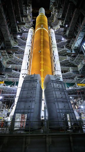 Artemis I Space Launch System Clean Shots