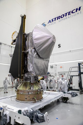 Lucy Spacecraft Move from WPC to Airlock