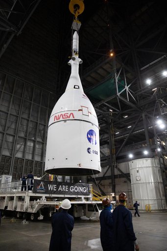 Artemis I Orion Lift & Mate