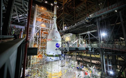 Artemis I Orion Lift & Mate