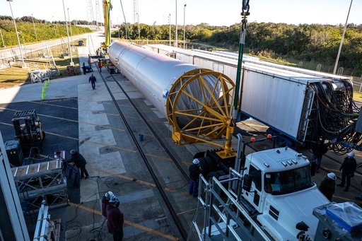 GOES-T Atlas V Launch Vehicle On Stand (LVOS)