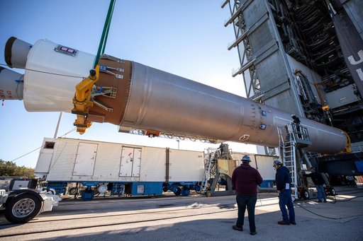 GOES-T Atlas V Launch Vehicle On Stand (LVOS)
