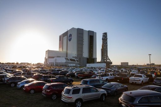 Artemis I WDR Rollout