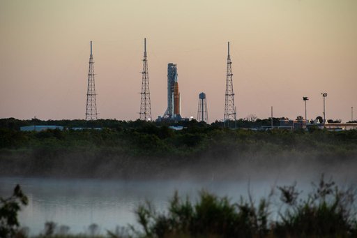 Artemis I at Pad 39B