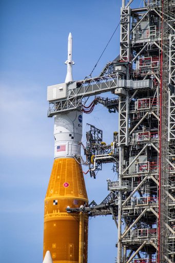 Artemis I at Pad 39B