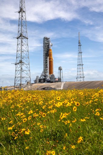 Artemis I at Pad 39B