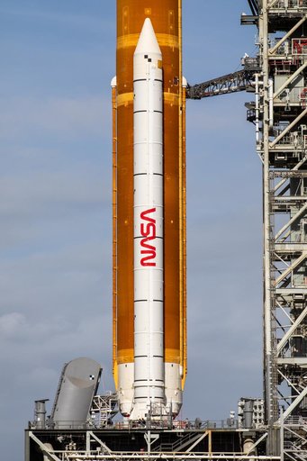 Artemis I at Pad 39B