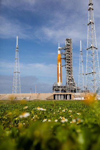 Artemis I at Pad 39B