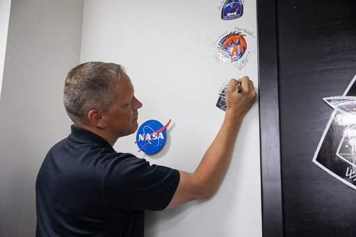 NASA’s SpaceX Crew-4 Live Launch Coverage