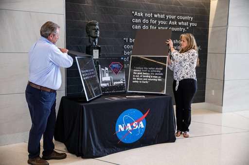 Tile Presentation to KSC Center Director Janet Petro