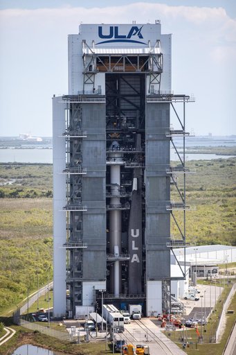 Boeing's CST-100 Starliner for OFT-2 Lift and Mate