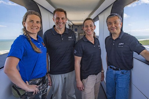 SpaceX Crew-5 Astronauts at LC 39A