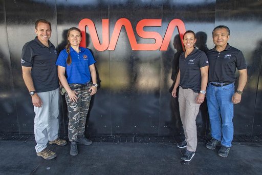 SpaceX Crew-5 Astronauts at LC 39A