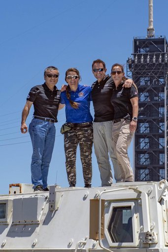 SpaceX Crew-5 Astronauts at LC 39A