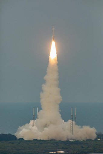 Boeing OFT-2 Liftoff
