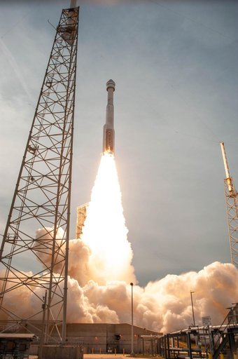 Boeing OFT-2 Liftoff