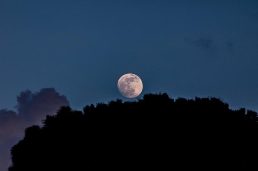 Fulll Moon at KSC