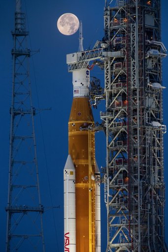 Artemis I SLS with Full Moon