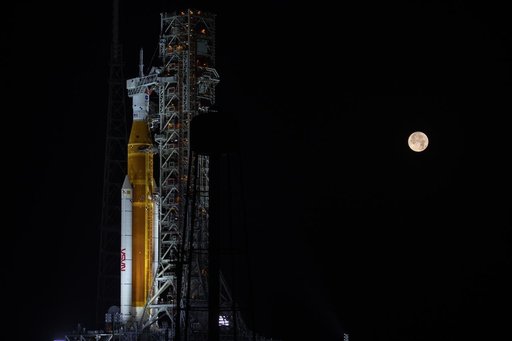 Artemis I SLS with Full Moon