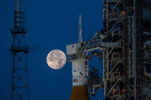 Artemis I SLS with Full Moon