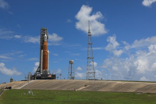 Artemis I Rocket Beauty Shots