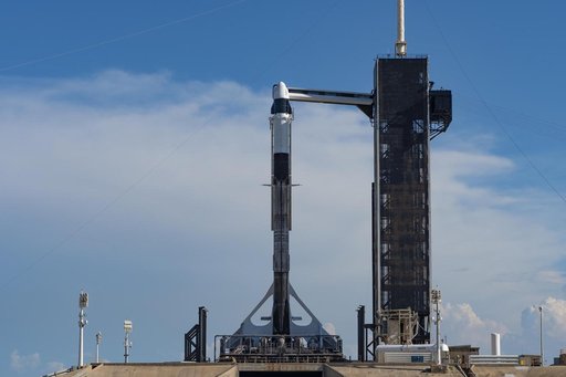 SpaceX CRS-25 Vertical at LC 39A