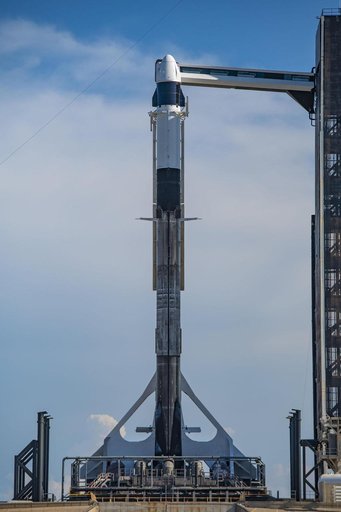SpaceX CRS-25 Vertical at LC 39A