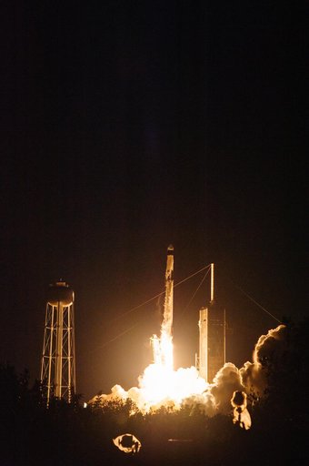 NASA's SpaceX CRS-25 Liftoff