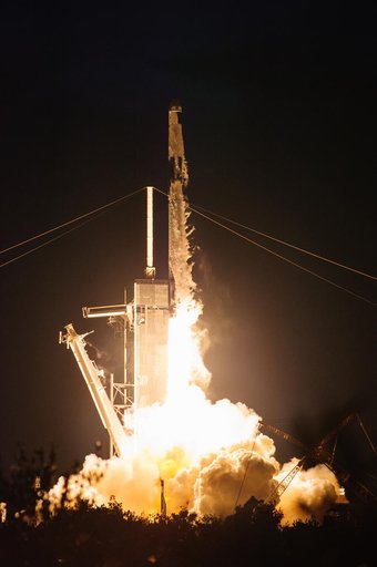 NASA's SpaceX CRS-25 Liftoff