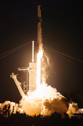 NASA's SpaceX CRS-25 Liftoff