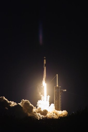 NASA's SpaceX CRS-25 Liftoff