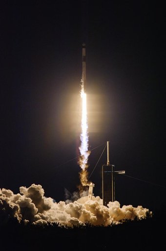 NASA's SpaceX CRS-25 Liftoff