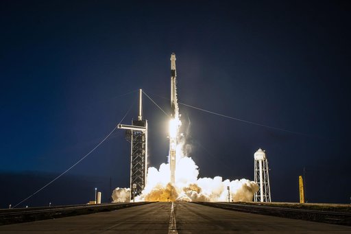 SpaceX CRS-25 Liftoff