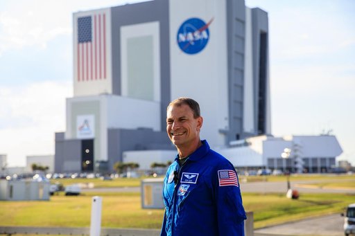Artemis I Rollout Astronaut Interviews