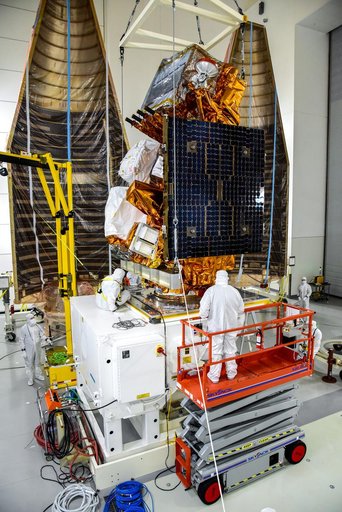 JPSS-2 Spacecraft Move To I&T Cart, Unbagging, Move to Aronson Table