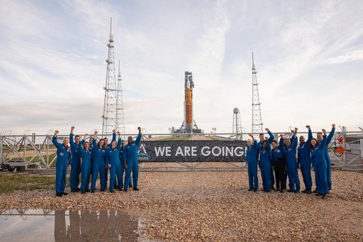 Artemis Astronaut Photo-Op