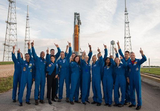 Artemis Astronaut Photo-Op
