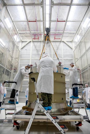 LOFTID Spacecraft Lift and Mate PASS Canister to PLA Canister