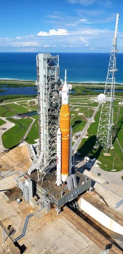 Artemis I SLS at Launch Complex 39B