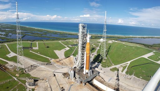 Artemis I SLS at Launch Complex 39B