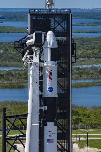SpaceX Crew-5 Vertical & Sunrise