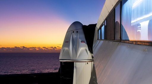 SpaceX Crew-5 Vertical & Sunrise